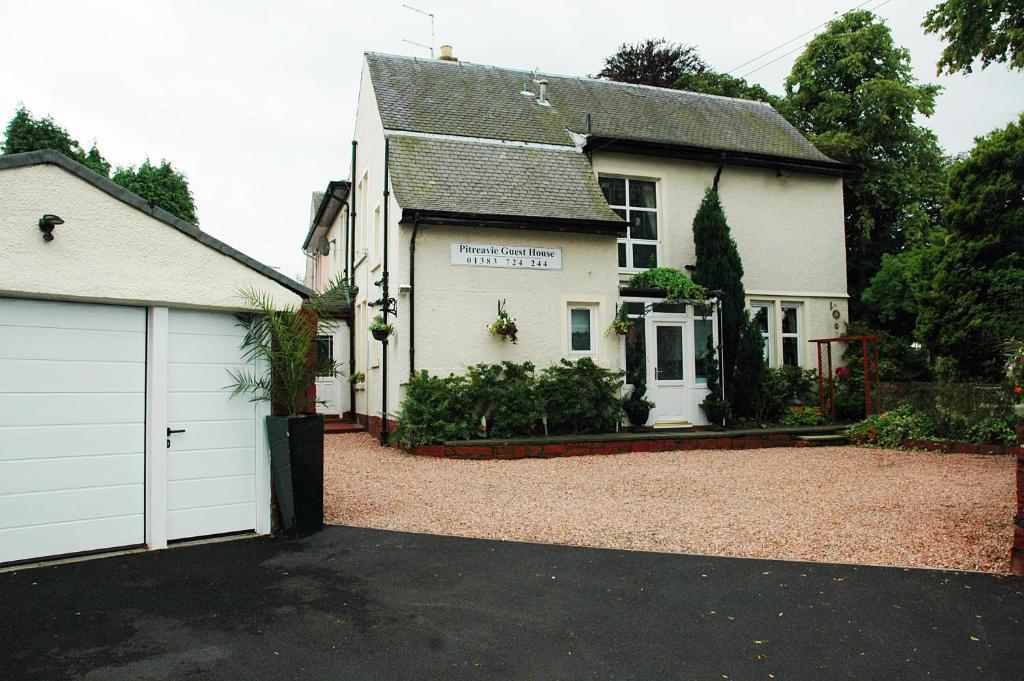 Pitreavie Guest House Dunfermline Dış mekan fotoğraf