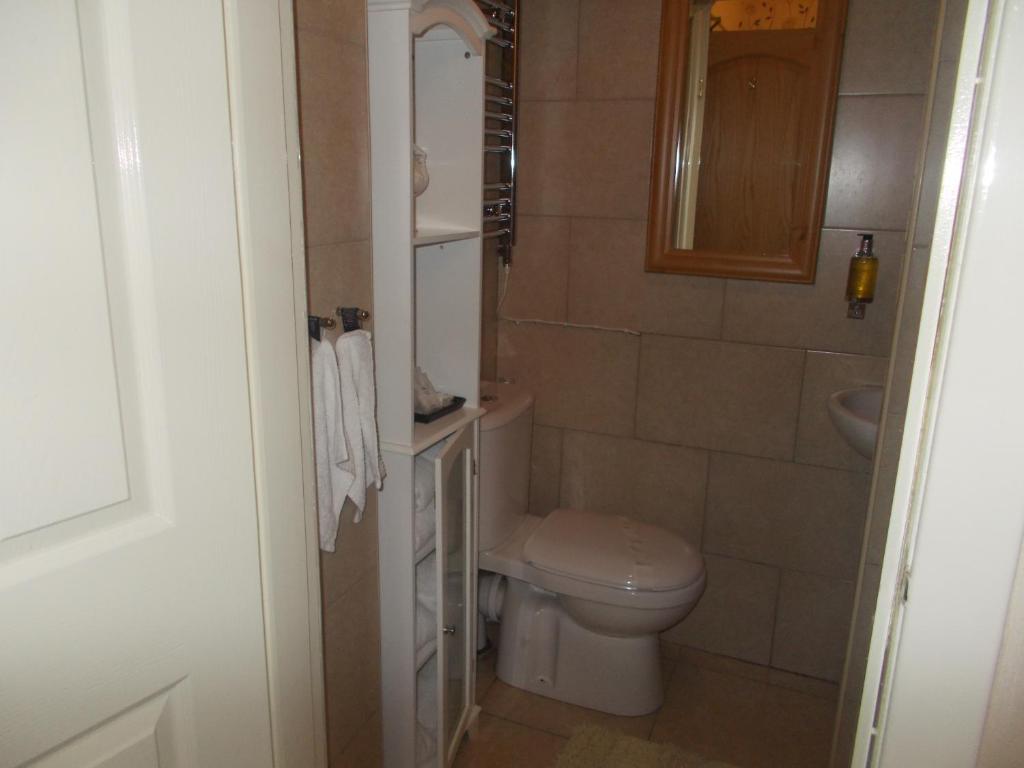 Pitreavie Guest House Dunfermline Oda fotoğraf